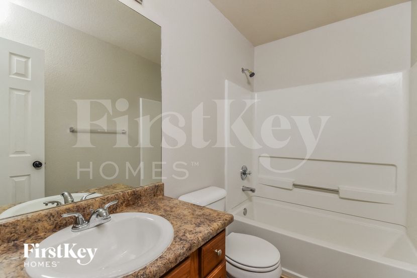 Building Photo - 7606 Sistine Ln