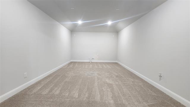 Building Photo - 2317 Miramar Dr