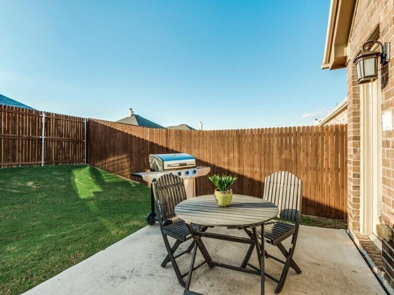 Building Photo - 2725 Enchanted Eve Dr