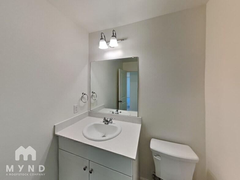 Building Photo - 6301 Tropicana Way
