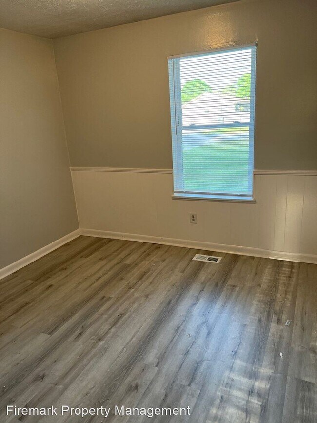 Building Photo - 2 br, 1 bath House - 103 Hubert Drive