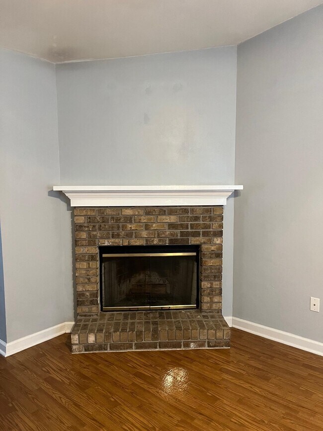Building Photo - 3007 Richview Park Cir W