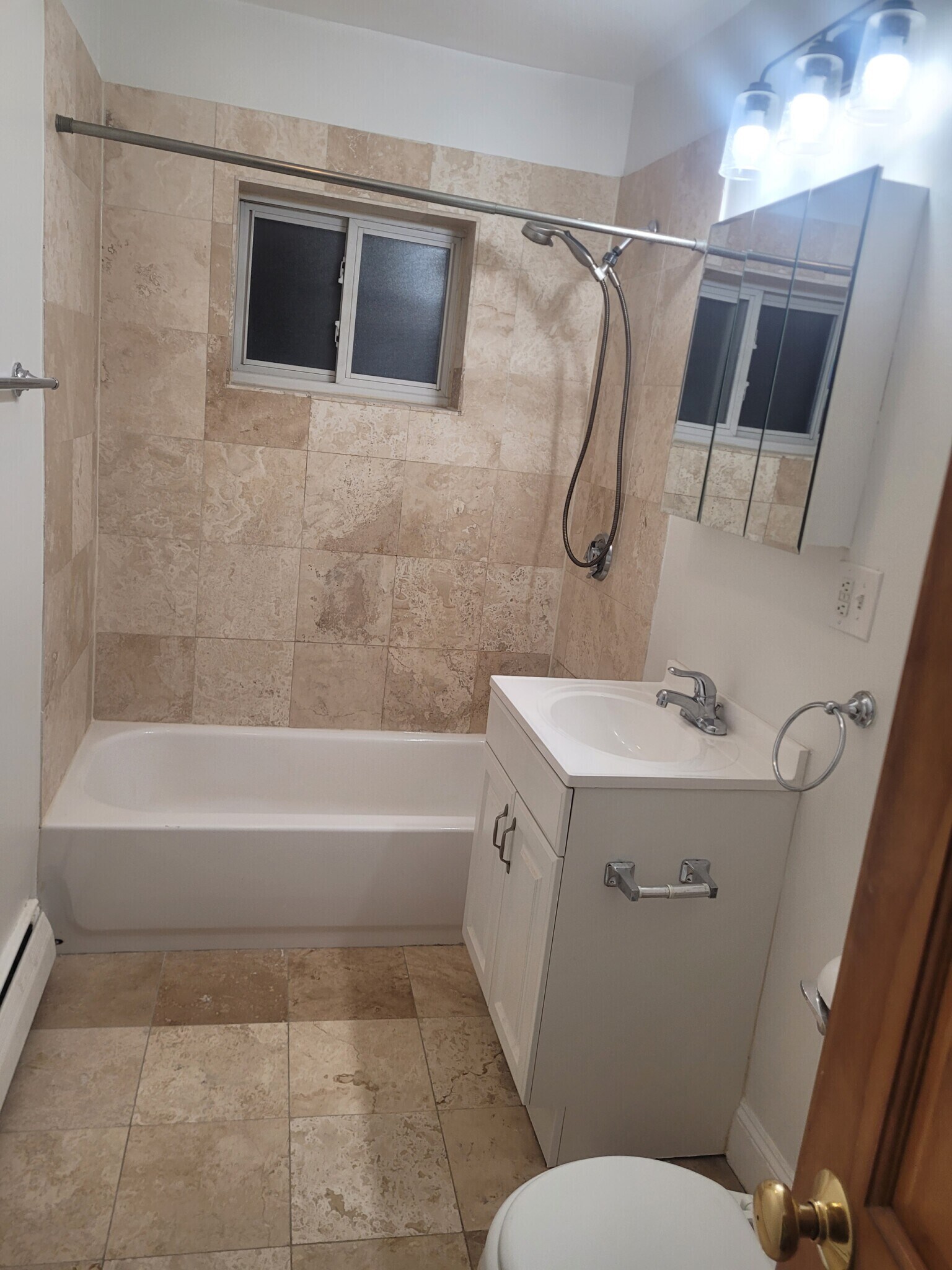 Building Photo - 144 Hemenway St