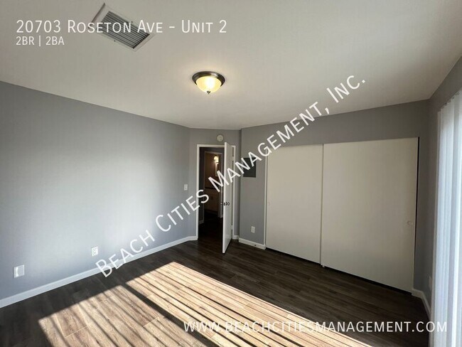 Building Photo - 20703 Roseton Ave