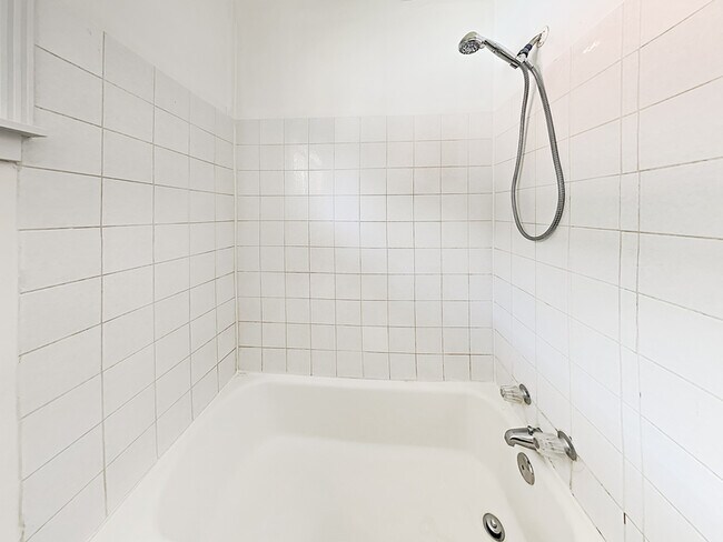 Building Photo - 1332 Eubanks Ave