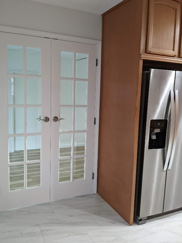 Building Photo - 3985 Royal Arch Dr