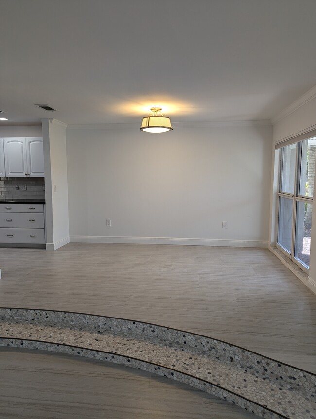 Dining Room - 241 Bird Key Dr