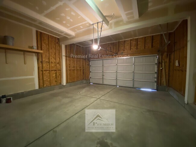 Building Photo - 7630 Duck Hawk Pl