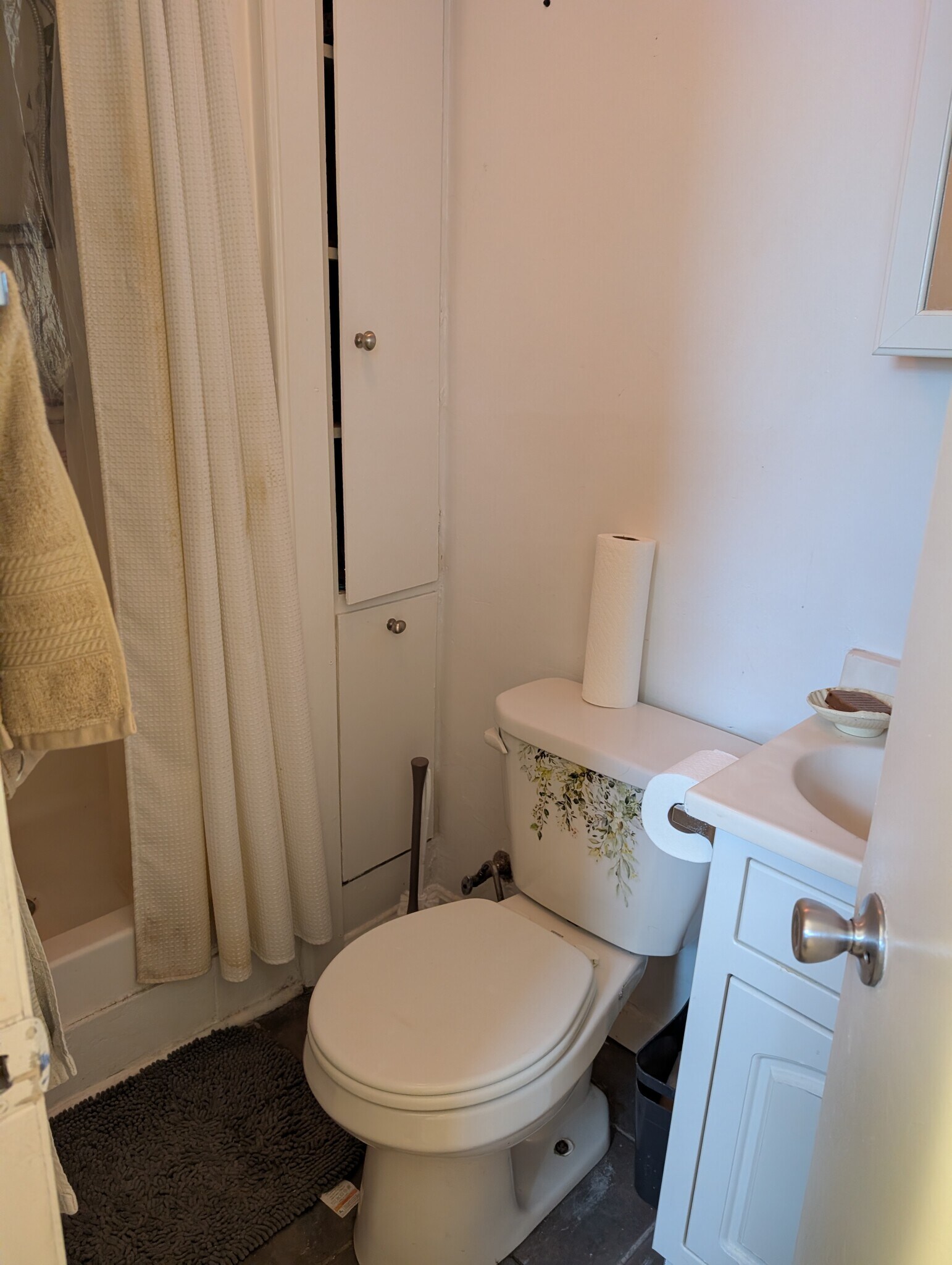 Building Photo - 9 Medford St