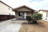 Building Photo - 1440 E 52nd St