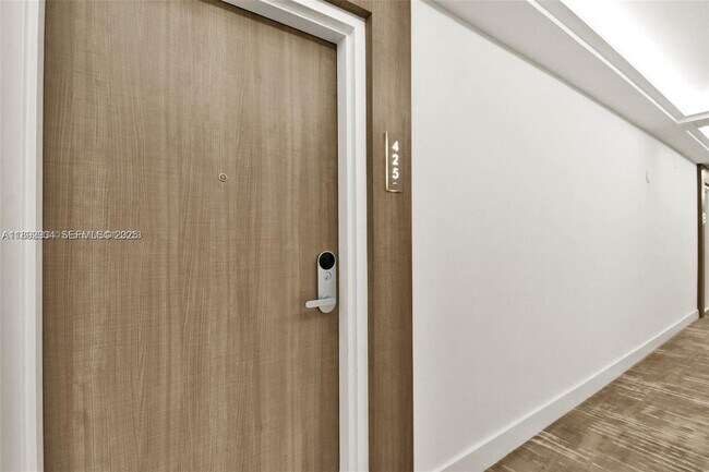 Building Photo - 2301 Collins Ave