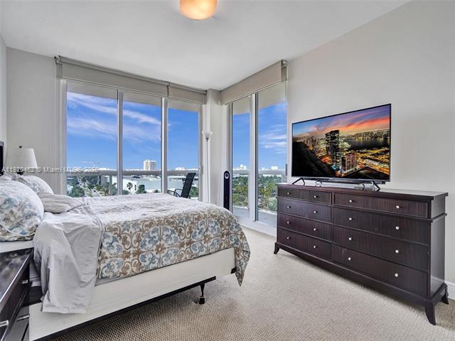 Building Photo - 9595 Collins Ave