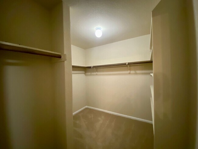 Building Photo - 3012 Tilmon Ln.