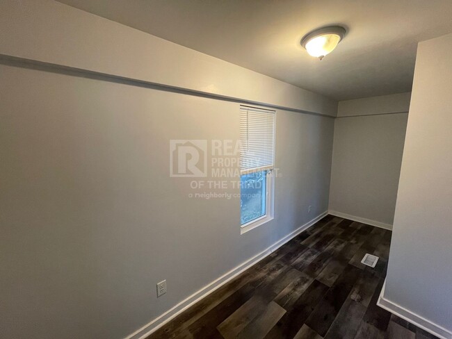 Building Photo - Unbelievable 4bd/2ba Home right next to NC...