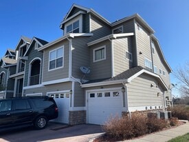 Building Photo - 4245 Boardwalk Dr