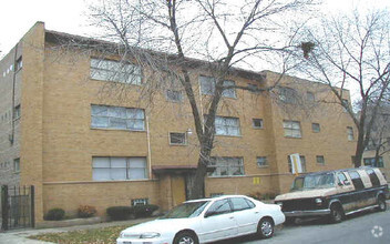 Building Photo - South Shore/77th