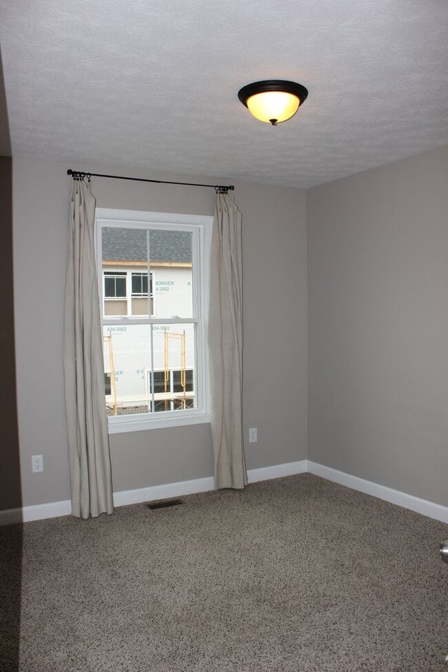 Building Photo - Cedar Point Townhouse for Rent!
