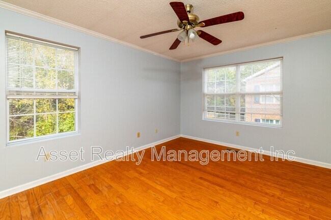 Building Photo - 203 Sweet Gum Lane