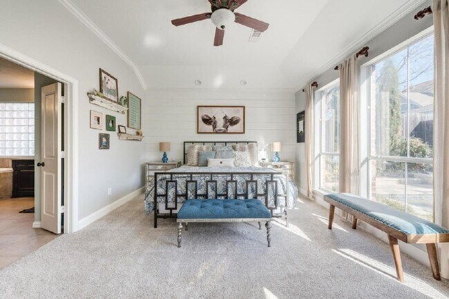 Building Photo - Prestigious 4-3.5-2 w POOL in Grapevine, Carroll ISD!