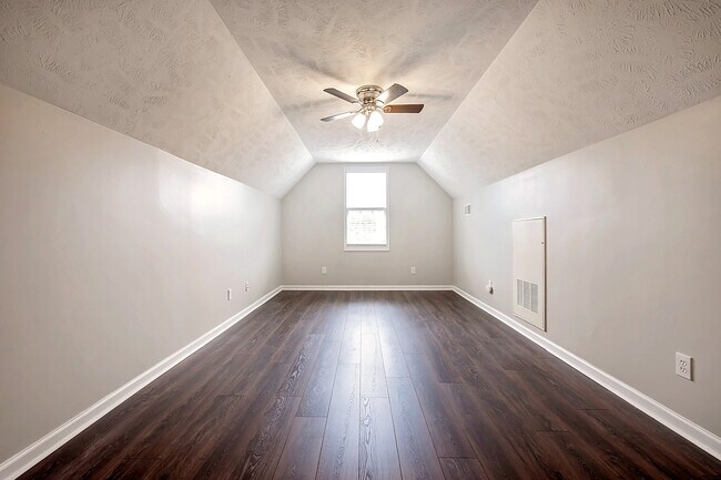 Building Photo - 318 Tennessee Walker Dr