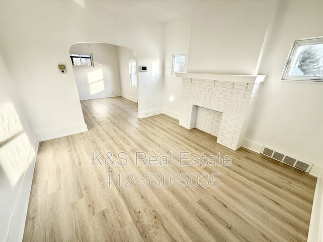 Building Photo - 2413 Milburn St