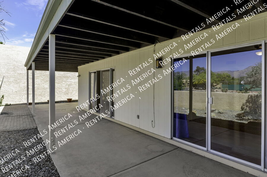 Building Photo - 6974 E Rivercrest Rd