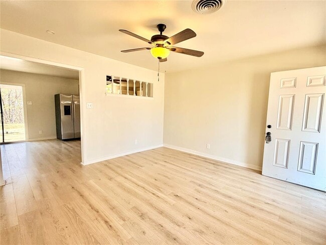 Building Photo - 5330 Wellington Dr