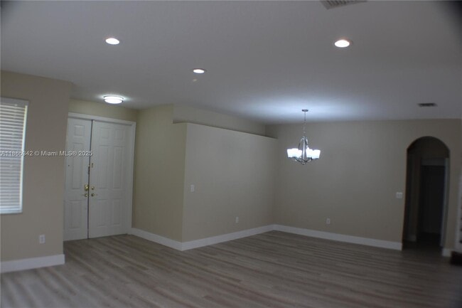 Building Photo - 4955 SW 166th Ave