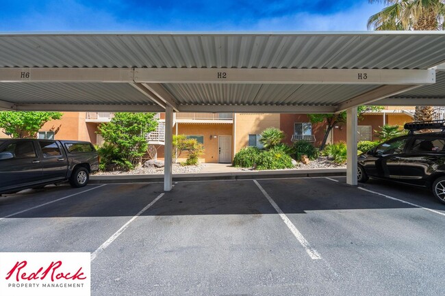 Building Photo - Lovely 2 Bedroom Condo. Pet Friendly!
