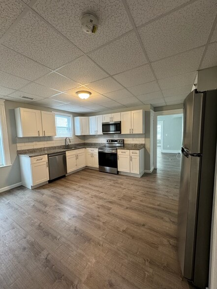 Building Photo - 47 Windham St