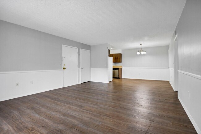 Building Photo - cpl8