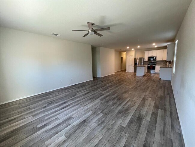 Building Photo - 1801 T H Johnson Dr