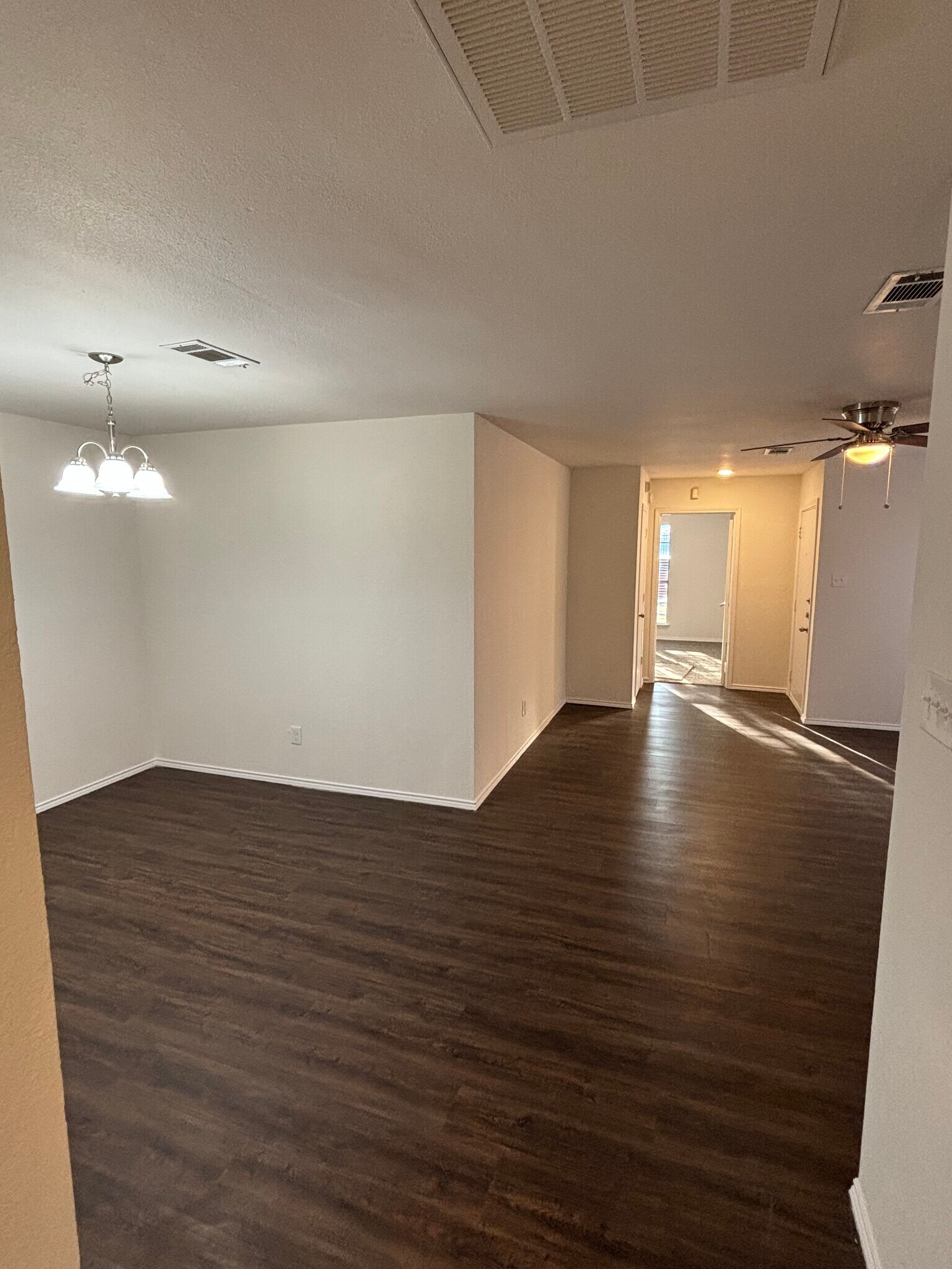 Building Photo - 511 Crowley Rd