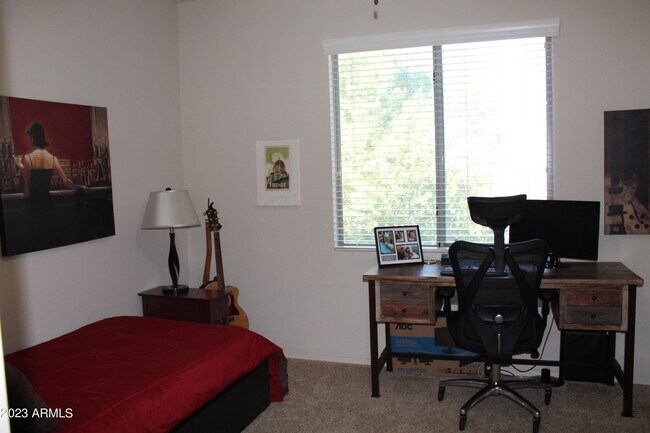 Building Photo - 3457 S Swan Dr