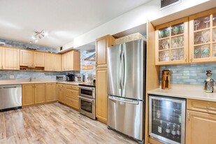 Building Photo - 300 N Highway A1A