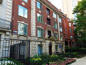 Building Photo - 1504 N Dearborn Pkwy