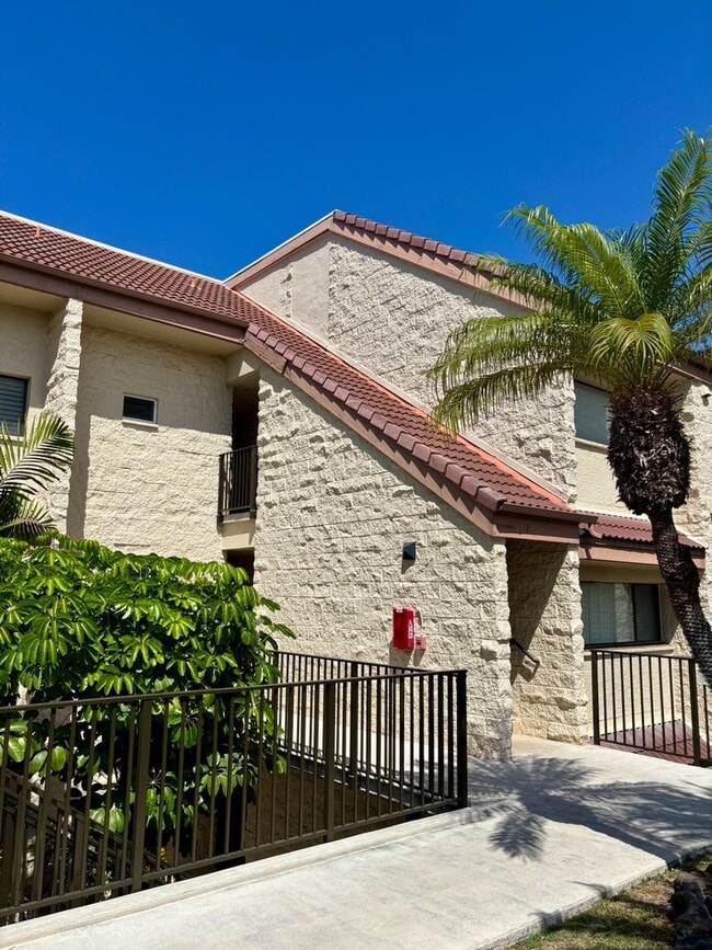 Building Photo - 78-7070 Alii Drive, #A-302