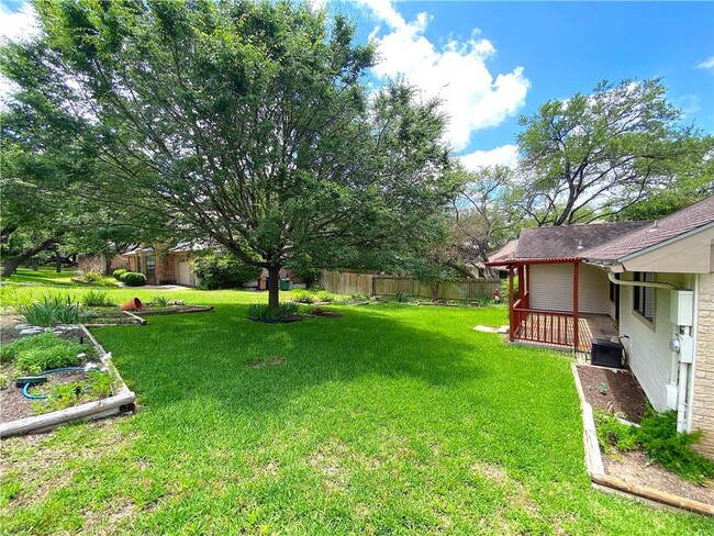 Building Photo - 6010 Salton Dr