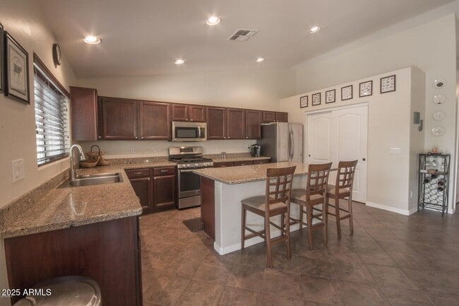 Building Photo - 16013 N 174th Ave