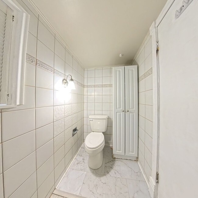 Building Photo - Charming 3 Bedroom 1.5 Bath in Clive