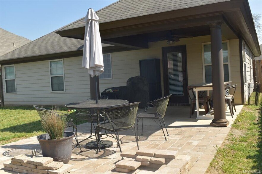 Building Photo - 9103 White Poplar Cir