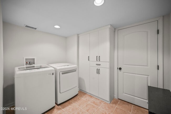 Building Photo - 5 Cortland Rd