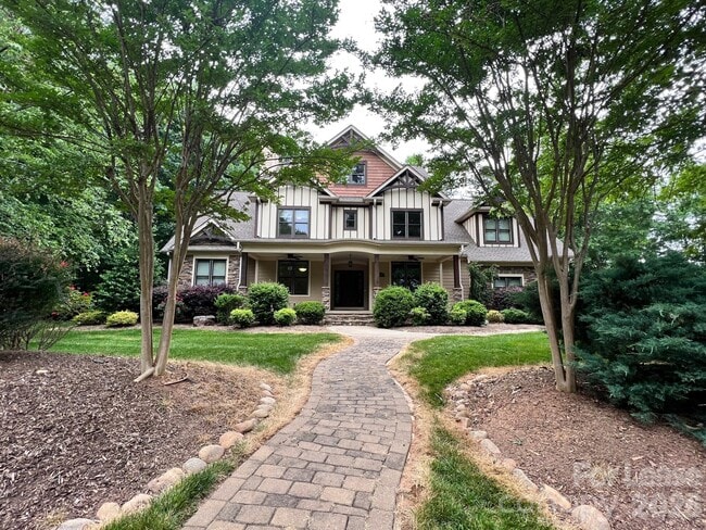 Building Photo - 8994 Azalea Rd