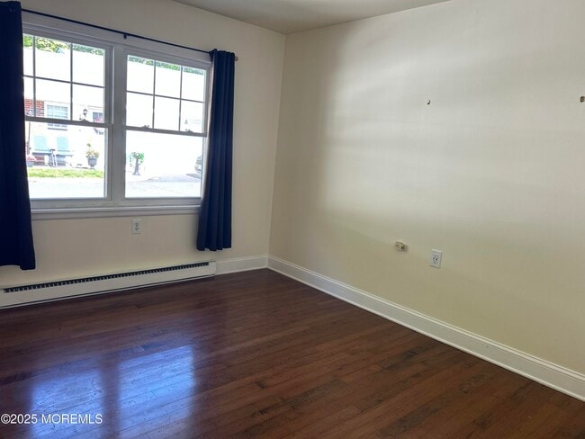 Building Photo - 246B Jefferson Ct