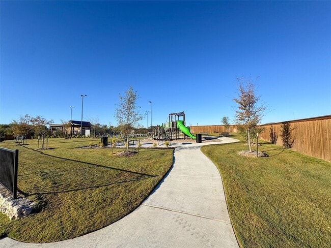 Building Photo - 3915 Selawik St