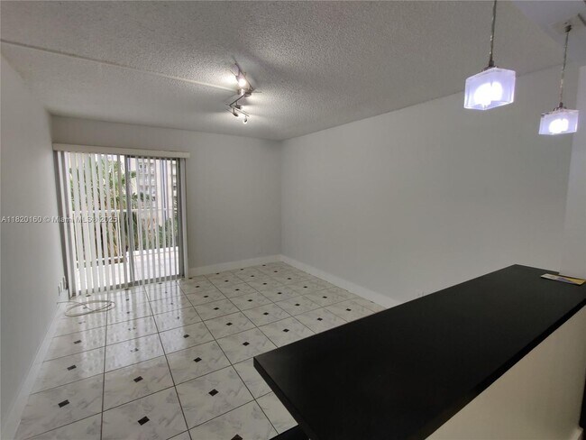Primary Photo - 801 NW 47th Ave