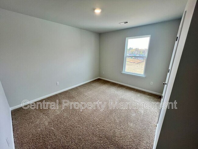 Building Photo - 458 Haddon Trl