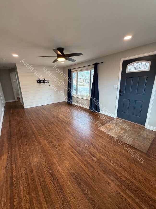 Building Photo - 6656 W 61st Ave