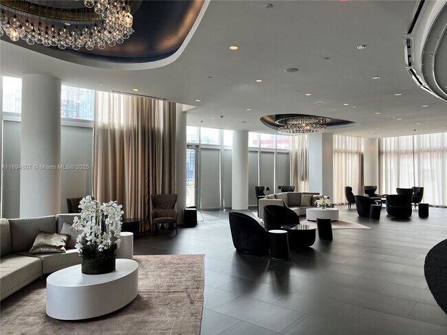 Building Photo - 851 NE 1st Ave