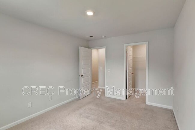 Building Photo - 270 Firewheel Ct